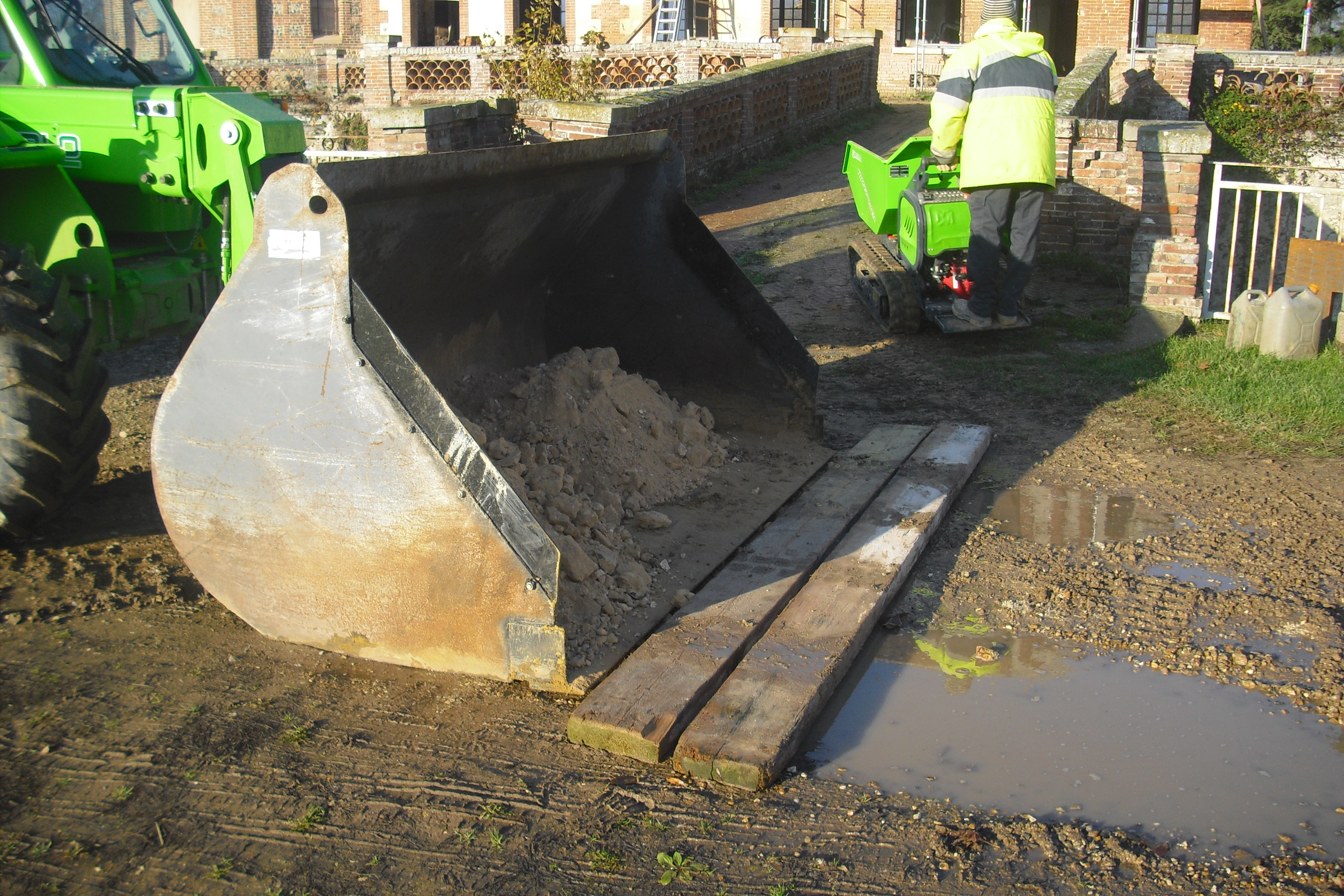 Mini-dumper sur chantier